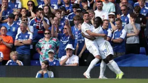 Leeds come from behind to end Ipswich’s impressive start in seven-goal thriller