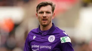 MK Dons stage late comeback to beat Colchester