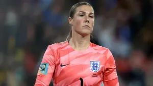 Mary Earps challenges England to produce ‘what we’re capable of’