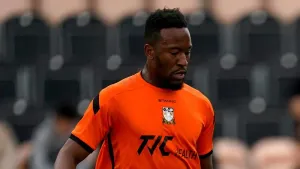 Nicke Kabamba hat-trick fires high-flying Barnet to Ebbsfleet victory