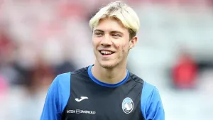 Rasmus Hojlund joins Manchester United on five-year deal for reported £72million