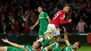 Wrexham record first win since return to the league