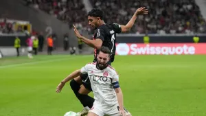 Barry Robson believes Aberdeen deserved a point against Eintracht Frankfurt