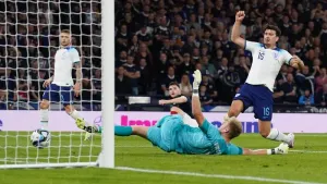 Criticism has not affected Harry Maguire, says England team-mate Aaron Ramsdale