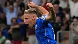 Davide Frattesi’s double earns Italy a crucial win against Ukraine