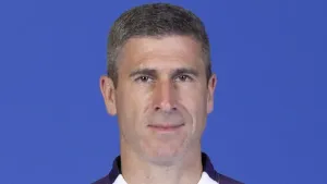 Nick Montgomery ‘proud’ after Hibs book semi-final spot by beating St Mirren