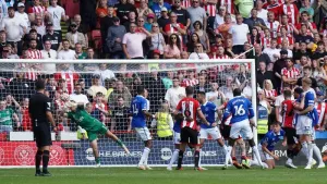 Sean Dyche pleased to see Jordan Pickford prove his credentials