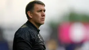 Dave Challinor urges table-topping Stockport ‘to keep churning things out’