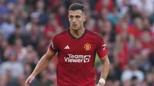 Diogo Dalot urges Man United to make Brentford fightback a ‘turning point’