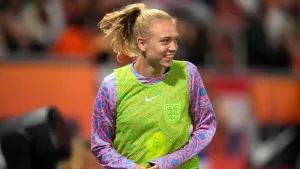 Esme Morgan pleads for patience and politeness from England’s autograph hunters