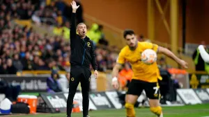 Gary O’Neil plays down tension after Unai Emery walks away before handshake