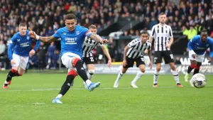James Tavernier hits brace as Rangers secure convincing win at 10-man St Mirren