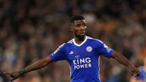 Leaders Leicester break away record with comeback win at Swansea