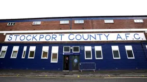 Stockport gain ground on leaders after beating Doncaster