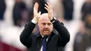 ‘That one was for Bill’ – Everton dedicate victory at West Ham to Bill Kenwright