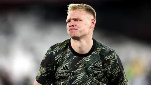 Aaron Ramsdale’s dad criticises Mikel Arteta for not explaining why son dropped