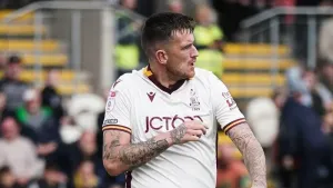 Bradford claim back-to-back wins under new boss Graham Alexander