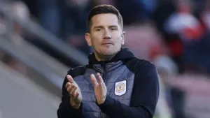 Lee Bell hails Crewe players for overcoming injury issues