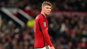 Man Utd forward Rasmus Hojlund in race to be fit to face Everton