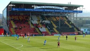 Olamide Shadipo leaves it late to force draw for Lincoln against Port Vale