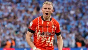 Colchester see off Salford to stop rot