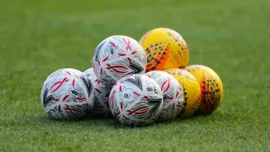 Falkirk beat Kelty Hearts to join Hamilton at top of League One