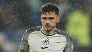 Jamie Paterson nets late winner to complete brace as Swansea edge Preston