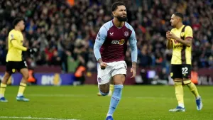 Late penalty sees Aston Villa beat Burnley as Man City see off Sheffield United