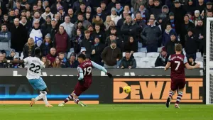Odsonne Edouard gifted equaliser as Crystal Palace secure point at West Ham