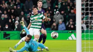 Oh Hyeon-gyu nets double as leaders Celtic ease past Hibernian