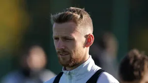 Stephen Kingsley urges Hearts to start taking games ‘by scruff of the neck’