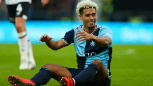 Cambridge sink Fleetwood as Lyle Taylor scores on debut