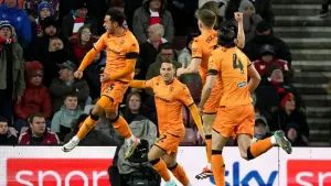 Fabio Carvalho effort enough as Hull climb into top six after Sunderland defeat
