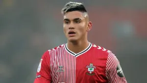 Juventus take Carlos Alcaraz off Southampton’s hands