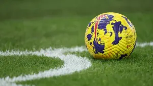 Kwame Thomas strikes late as Aldershot deny Wealdstone in six-goal thriller