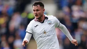 Liam Cullen hands Swansea win over West Brom