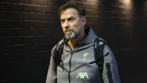 Liverpool boss Jurgen Klopp shocked to see Mohamed Salah suffer injury