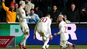 Manchester United survive scare at Newport to reach FA Cup fifth round