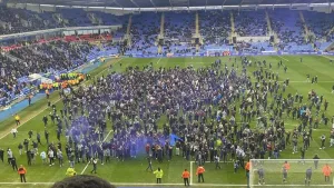 Reading agree to suspended three-point penalty over pitch invasion