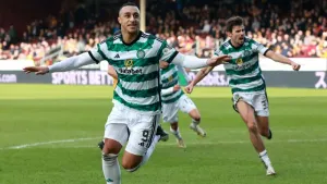 Adam Idah to the rescue for Celtic as double seals late win over Motherwell