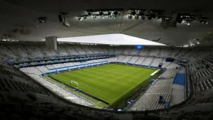 Bordeaux forward Alberth Elis still in hospital after ‘significant head impact’