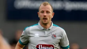 Halifax secure third straight league win against Woking to boost play-off push