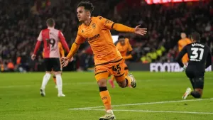 Hull stun Southampton to shake up promotion picture