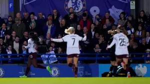 Khadija Shaw nets winner as Man City move level with WSL leaders Chelsea