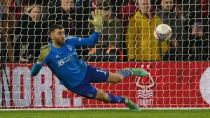Matt Turner the hero for Nottingham Forest to set up Man Utd FA Cup tie