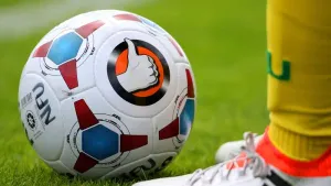 Solihull Moors improve play-off prospects with away win