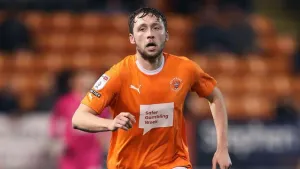 Blackpool close on play-off spots as Matt Pennington nets winner