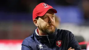 Darrell Clarke hails Tom Bradbury’s ‘superb’ defending after late intervention