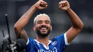 Last-gasp Tahvon Campbell strike earns Solihull Moors a draw at Eastleigh