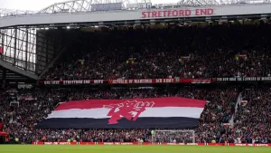 Manchester United and Liverpool come together to tackle tragedy chanting